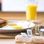 Không nên uống kháng sinh kèm vitamin C