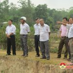 Đồng chí Trương Hồng Phúc – Bí thư Huyện ủy và đồng chí Ngọc Kim Nam – Chủ tịch UBND huyện kiểm tra tình hình sản xuất tại các xã