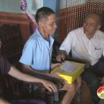 Đồng chí Trương Hồng Phúc – Bí thư huyện ủy thăm và tặng quà các gia đình thương binh bệnh binh và liệt sỹ
