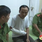 Lãnh đạo công an huyện Đô Lương thăm hỏi công an viên Thị trấn bị thương trong khi làm nhiệm vụ