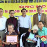 Hội hỗ trợ gia đình liệt sỹ tỉnh bàn giao nhà tình nghĩa cho bà Lê Thị Triển