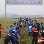 Huyện đoàn Đô lương tổ chức ra quân hành động giúp xã Lưu Sơn làm giao thông thủy lợi