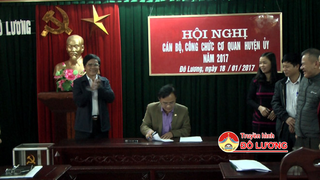 hoi-nghi-huyen-uy1