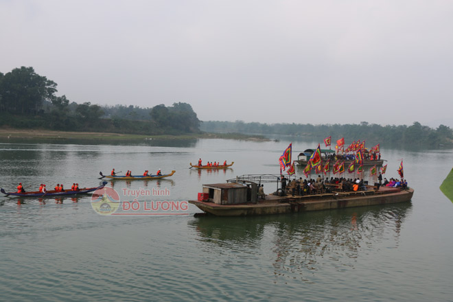 Den-qua-son-chinh-le9