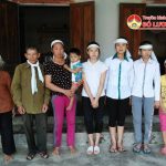 Chị Nguyễn Thị Hà một mình nuôi 5 đứa con thơ dại và bố mẹ chồng già yếu