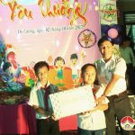Đồng chí Lê Minh Giang – Phó bí thư Thường trực huyện ủy vui tết trung thu cùng các cháu thiếu nhi xã Giang Sơn Đông