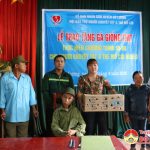 Hội bảo trợ người khuyết tật và  trẻ mồ côi Đô Lương trao 2400 con gà giống cho người khuyết tật