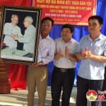 Đồng chí Nguyễn Minh Hạnh trưởng ban tuyên giáo huyện ủy về dự ngày hội Đại đoàn kết tại xóm 6, xã Đặng Sơn.