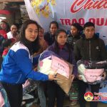 Tuổi trẻ xã Đặng Sơn, Đô Lương tặng chăn ấm cho người nghèo huyện Quế Phong .
