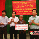Ban chỉ đạo – Ban vận động Quỹ vì người nghèo huyện Đô Lương trao nhà đại đoàn kết tại xã Nhân Sơn và Mỹ Sơn