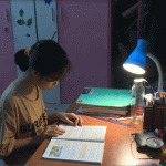 Nỗ lực học tập ở nhà của các em học sinh trong mùa dịch Covid- 19