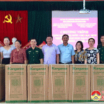Công ty TNHH Trường An và ông Trần Hải Bình trao tặng 10 chiếc quạt hơi nước cho trường mầm non Đặng Sơn