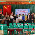 Hội phu nữ huyện tổ chức tập huấn thu gom, phân loại, xử lí rác thải hữu tại xã Trung Sơn.
