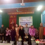 Hội từ thiện phật tử thành phố Hồ Chí Minh tặng quà cho các đối tượng có hoàn cảnh khó khăn bị ảnh hưởng do mưa lũ tại xã Minh Sơn và Nhân Sơn