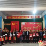 Đoàn đại biểu Quốc hội tặng 246 suất quà tết cho người nghèo ở Đô Lương