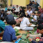 Xã Hòa Sơn tặng 600 bánh chưng cho 150 gia đình có hoàn cảnh khó khăn.