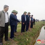 Đồng chí Hoàng Nghĩa Hiếu – Phó chủ tịch UBND tỉnh kiểm tra tình hình sản xuất vụ Xuân tại Đô Lương