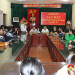 Đồng chí Hoàng Văn Hiệp – Phó bí thư, Chủ tịch UBND huyện gặp mặt, động viên các em học sinh tham gia kỳ thi chọn học sinh giỏi tỉnh lớp 9