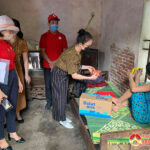 Hội chữ thập đỏ huyện Đô Lương thăm tặng quà cho trẻ em tàn tật có hoàn cảnh khó khăn