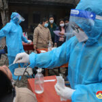 Đô Lương các trường học test covid cho 45.000  giáo viên  và học sinh