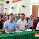 Đồng chí chủ tịch UBND huyện Hoàng Văn Hiệp dự sinh hoạt chi bộ 3, Đảng bộ xã Lạc Sơn