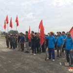 Xí nghiệp thủy lợi Đô Lương ra quân nạo vét kênh mương tại xã Giang Sơn Đông