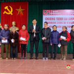 AGRIBANK tổ chức chương trình an sinh xã hội chung tay vì người nghèo nhân dịp xuân Giáp Thìn năm 2024