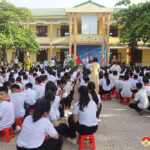 Trường THCS Nguyễn Văn Trỗi  tổng kết năm học 2023 – 2024 và trao học bổng của Tạp chí Doanh Nghiệp và Tiếp thị.
