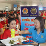 LĐLĐ Đô Lương: tổ chức chương trình “Bữa cơm Công đoàn và giải nhiệt mùa hè cho người lao động”