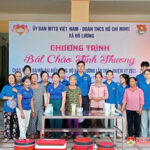 UBMTTQ, Đoàn thanh niên xã Đô Lương tổ chức chương trình bát cháo tình thương tại Bệnh viện Đa khoa Đô Lương