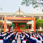 Trường THCS Nguyễn Thái Nhự và Trường THPT Đô Lương 1 chào cờ mừng Đại hội XIV của Đảng .