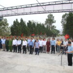 Xã Đô Lương dâng hương báo công tại Nghĩa trang Quốc tế Đô Lương