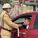 Đội CSGT số 2 tăng cường kiểm tra, xử lý vi phạm nồng độ cồn trong dịp tết Bính Ngọ